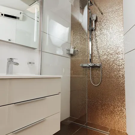 Guest house Old Town Stars With Free Parking Trogir