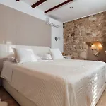 Old Town Stars With Free Parking Гостьовий будинок