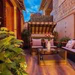 Гостьовий будинок Old Town Stars With Free Parking Трогір