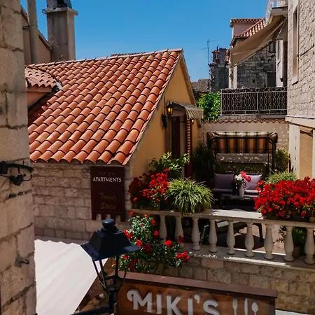 Old Town Stars With Free Parking Гостьовий будинок