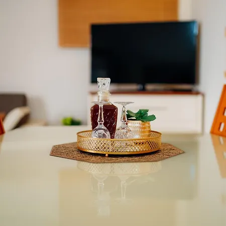 Old Town Stars With Free Parking 4* Трогір