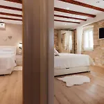 Old Town Stars With Free Parking Guest house Trogir